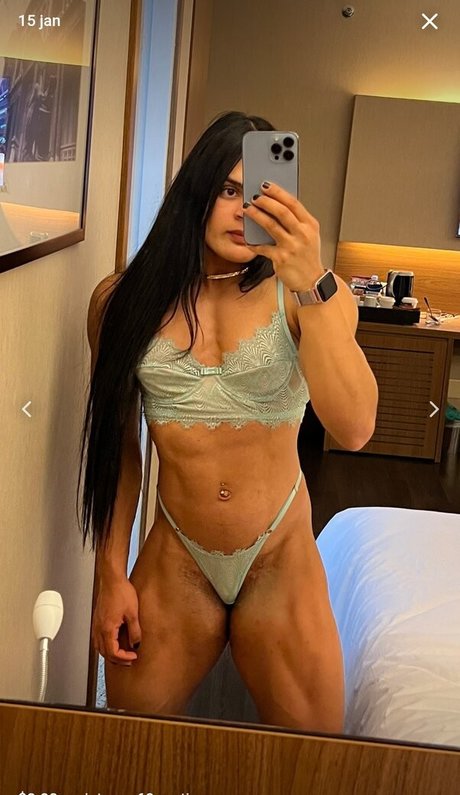 Venom Luisa nude model img