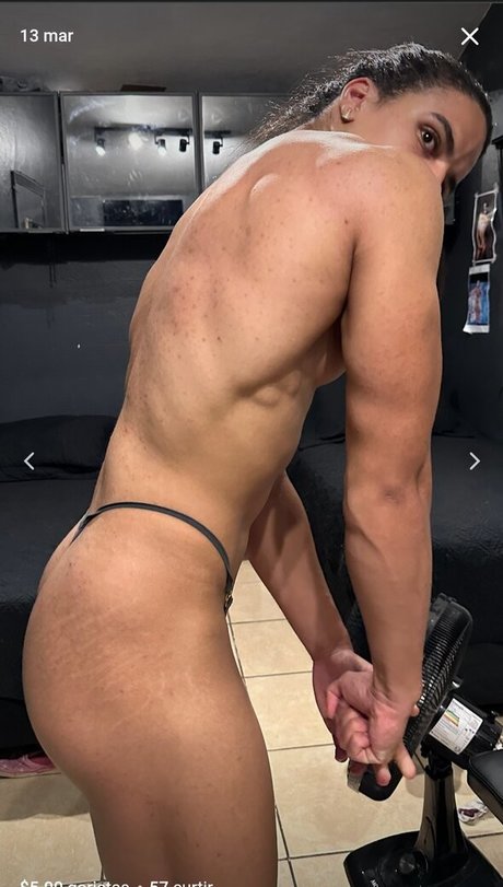 Venom Luisa perfect model images