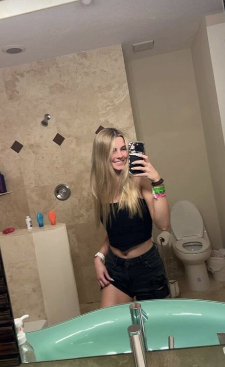 itslexismith star naked pictures