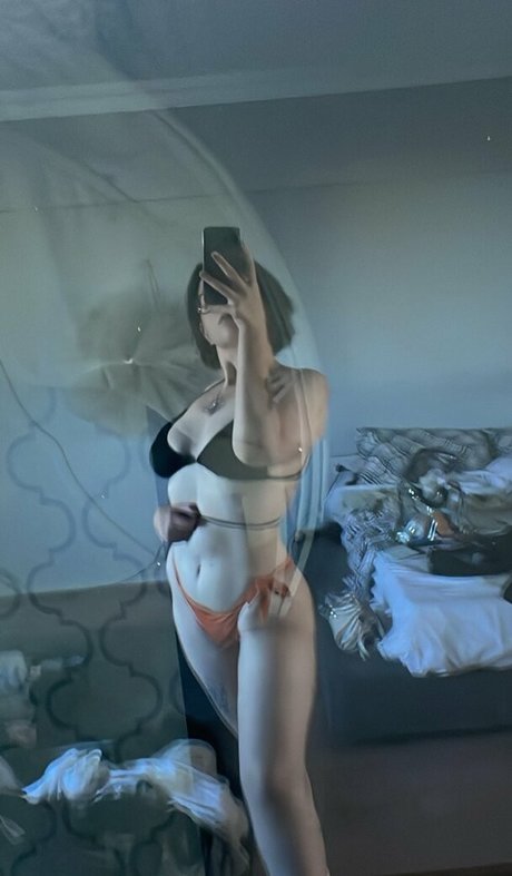 Nururkmz model exclusive pics