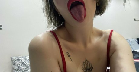 Nururkmz star porn pictures