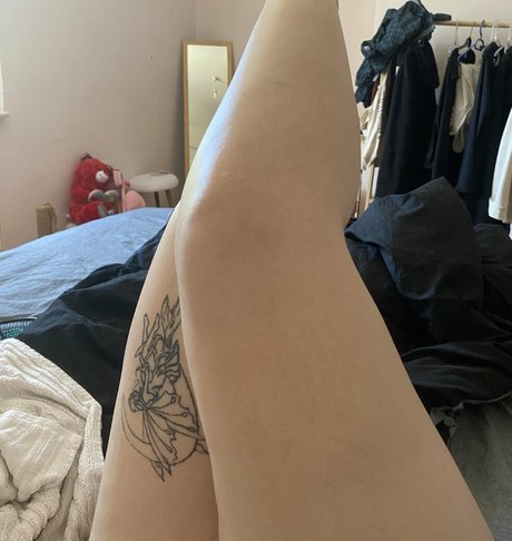 Nururkmz naked star picture