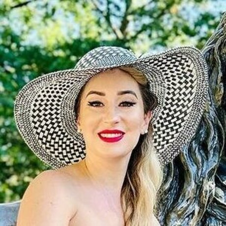 Robyn Adele Anderson nude pornstar picture