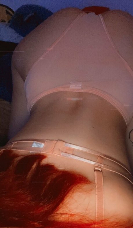 Katherine Means model pretty pic