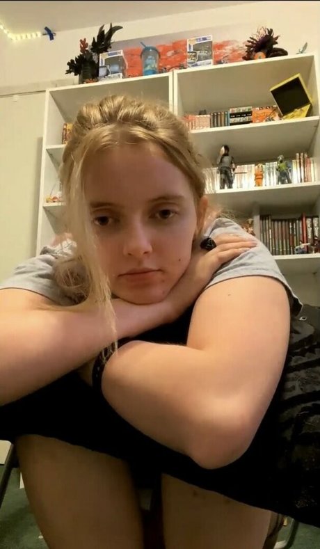 Katherine Means star nude picture