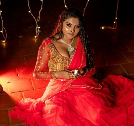 Elakkiya Rajendran erotic pornstar photo