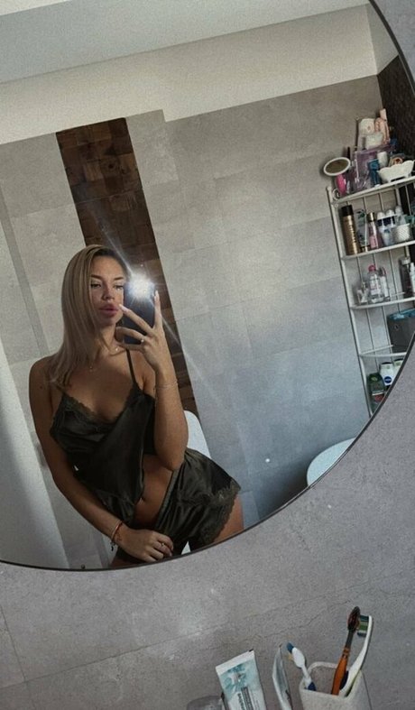 bunnysnowvip pornstar hd photo