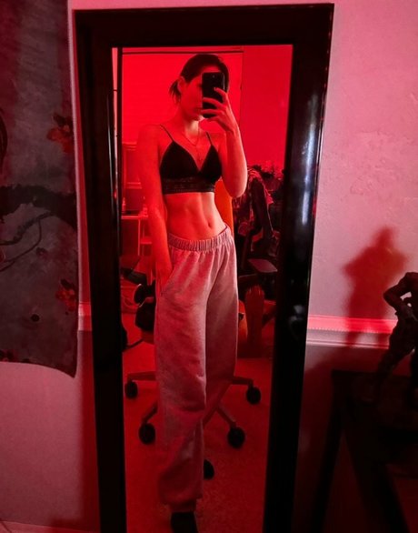 DpsDeku model pornographic image