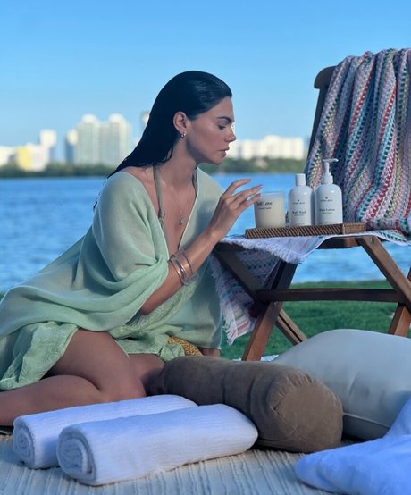 Livia Brito model free pic