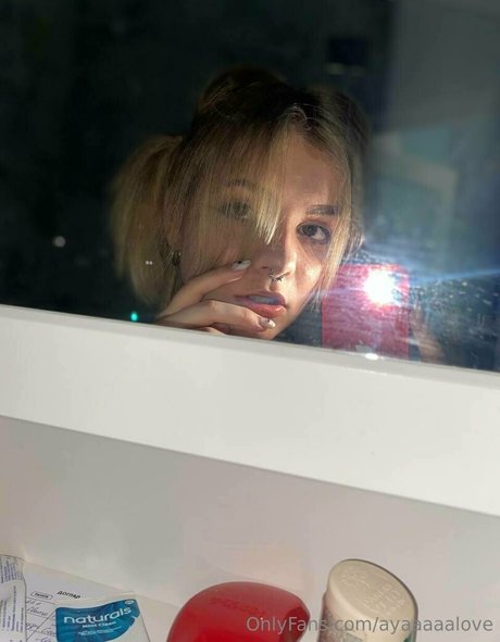 nina williams model nude image