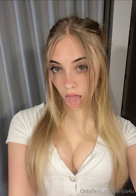 enya4u star exclusive photos