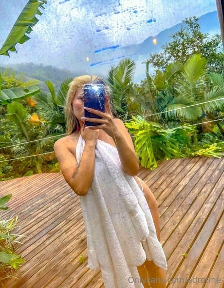 alyce violet model hot gallery