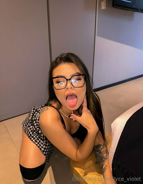 alyce violet hot star images