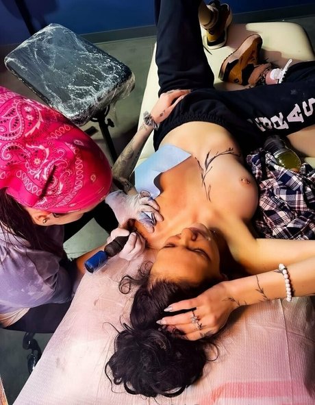 remyyxoxo model hot pics