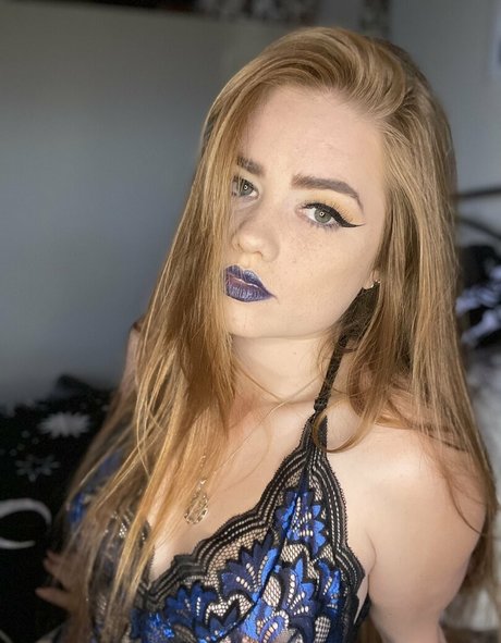 findomroxy1 model sex pictures