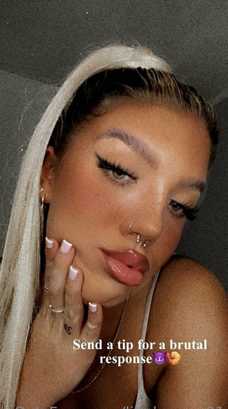 lilydawson01 star exclusive photos