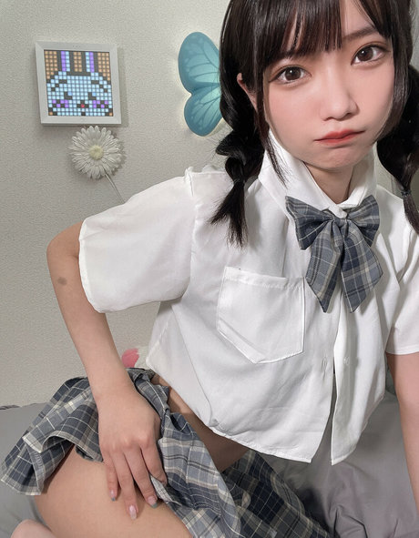 Izuchinono high quality actress pictures