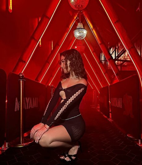 Leslie Machin pornstar erotic galleries