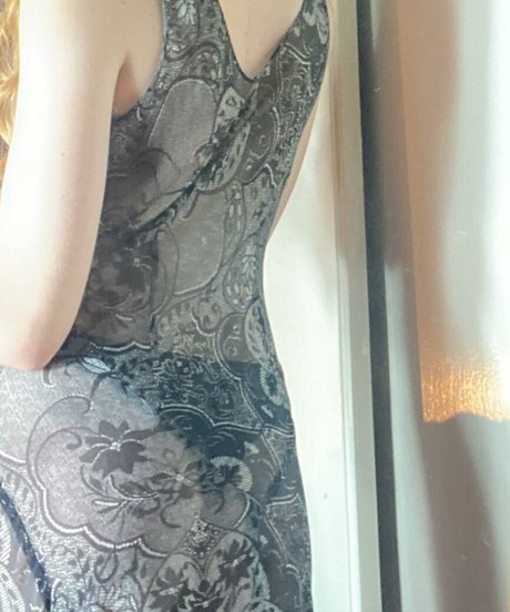 Tora Love hot actress pictures