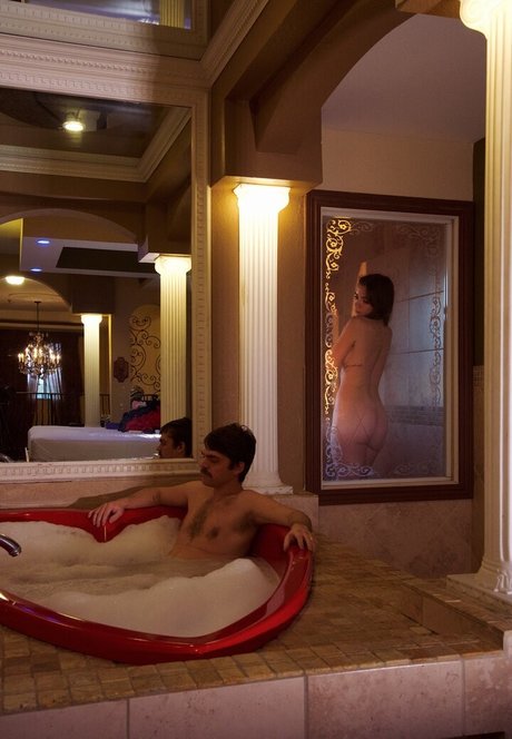 Margaret Bienert hot star photo