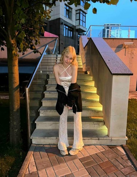 anyuta18 nude model pic