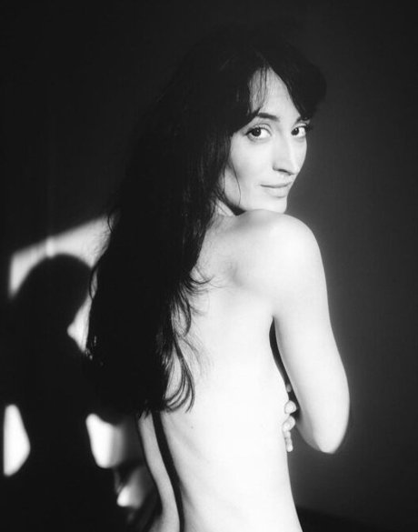 Laetitia Eido exclusive model pics