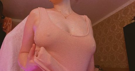 Selfika nude star image