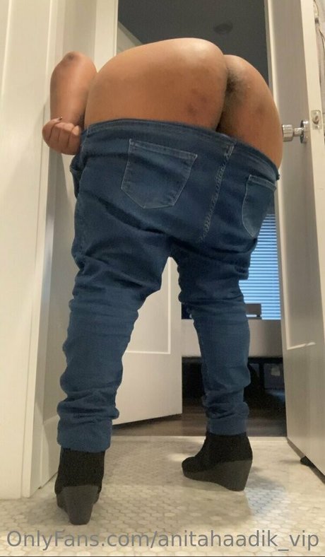 anitahaadik vip sex model gallery