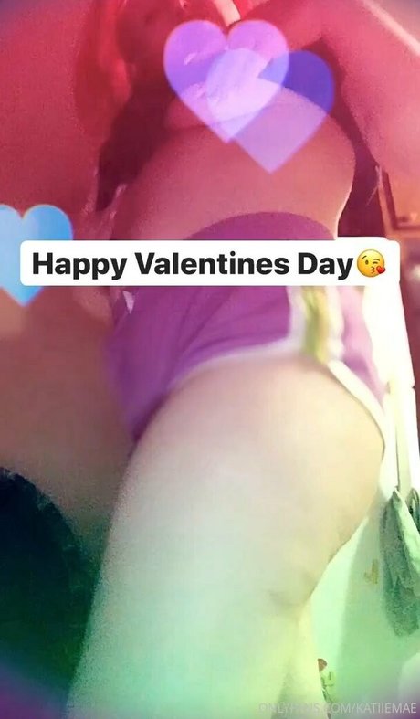 katiiemaedagoat nice model pics