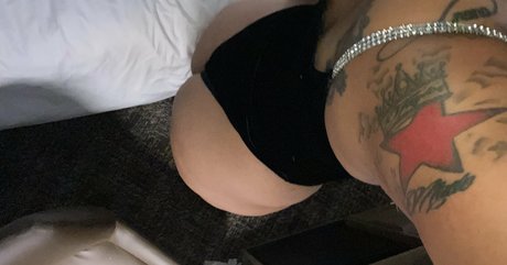 monicabunz naked star picture