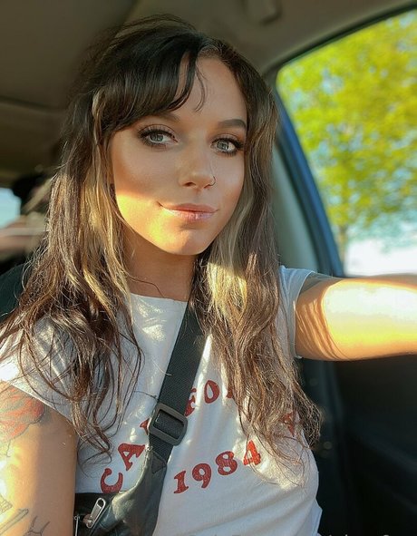 Ela Rose model hot galleries