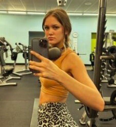 Snowbunbai xxx actress img