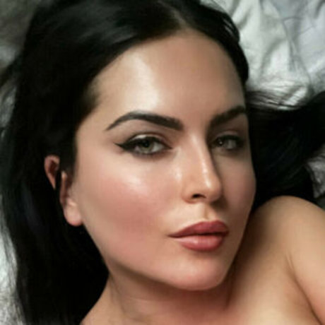 msertina star nude image