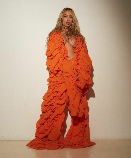 larataylorbb model perfect archive