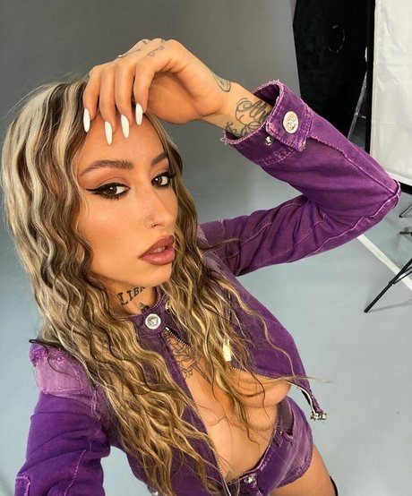 larataylorbb pornstar free pics