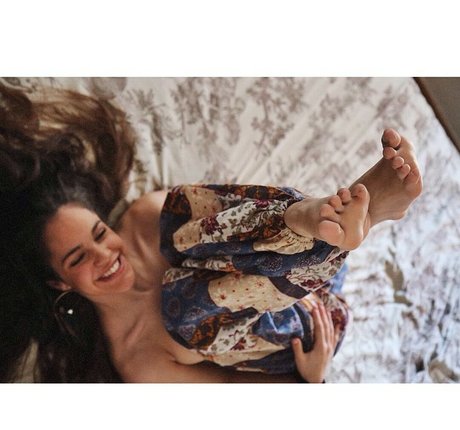 lapeytattoo sexy star pics