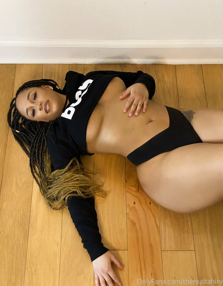 therealtahiry pornstar pretty img