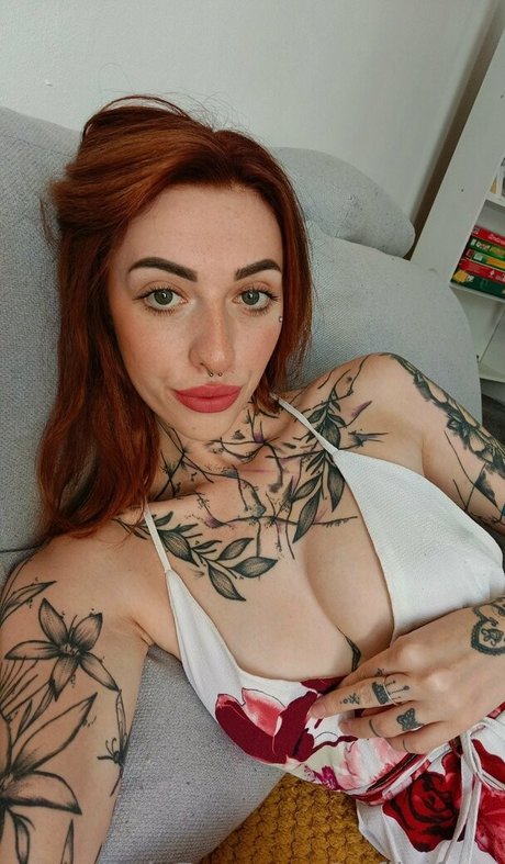 sofikafoxx pornographic model image