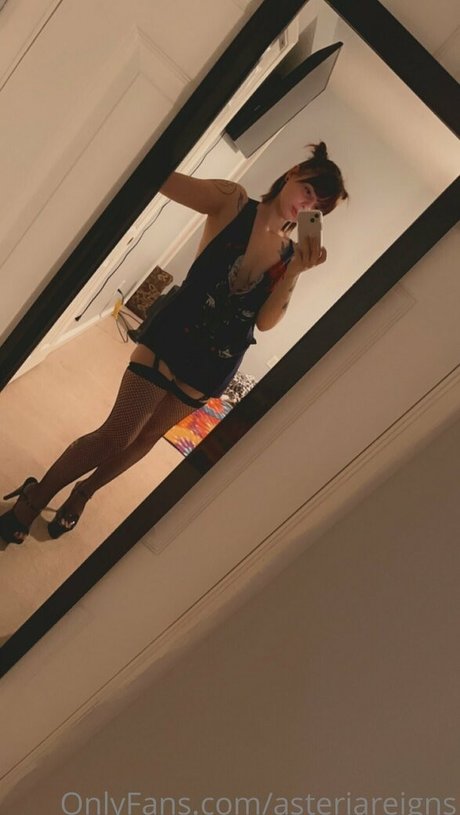 asteriareigns pretty model img