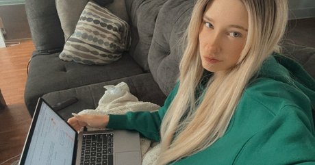 books withari model pornographic pictures