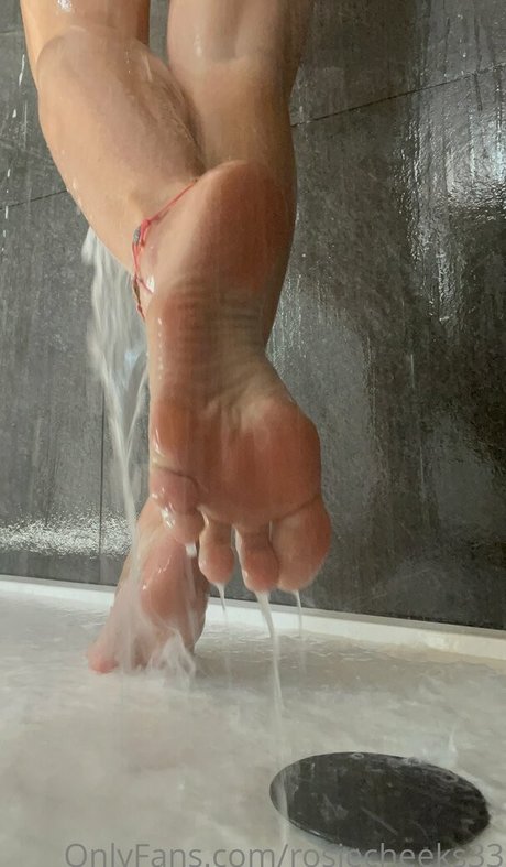 rosiecheeks33 hd model pictures