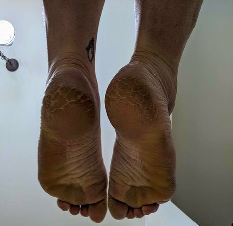 flirtyf33t94 nudes model photos