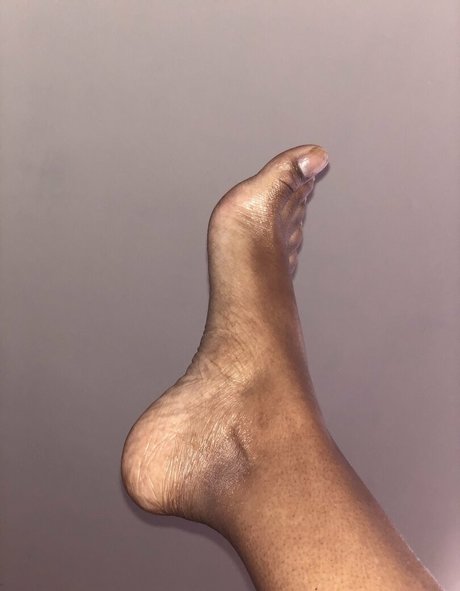 toeswithkay2 star perfect photo