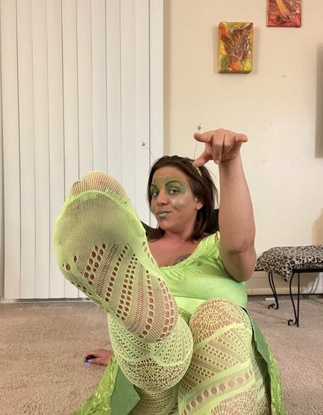 basicbitchbakerybooty star photo