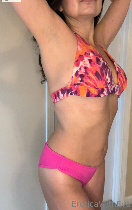 eroticawitheva xxx pornstar galleries