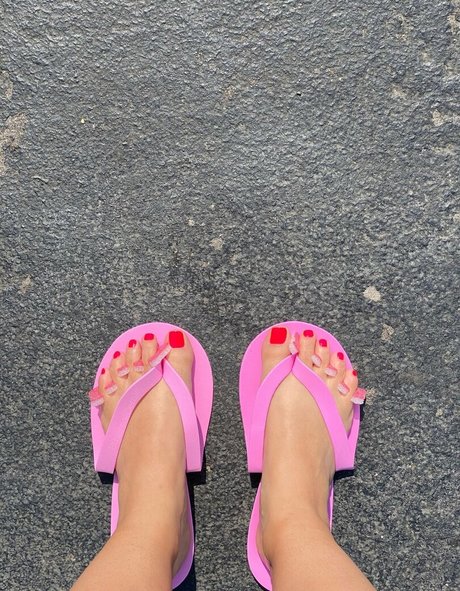 etherealdemie feet model erotic image