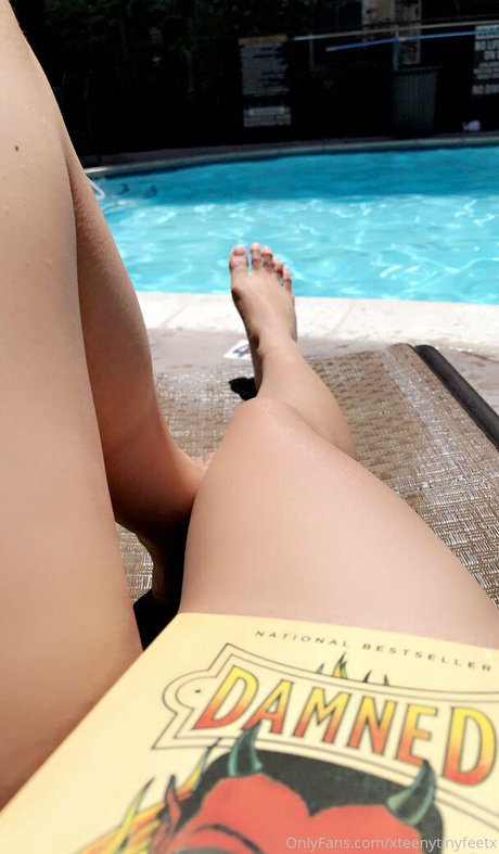 xteenytinyfeetx free pornstar images