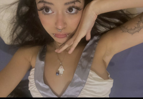 Irisblazed pornstar naked images