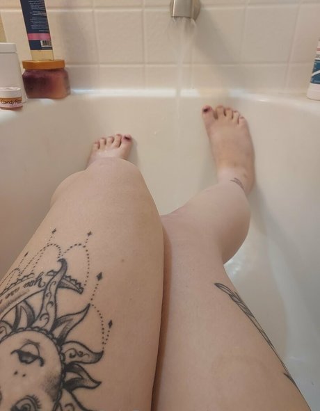 eeeveeekitten nudes star img