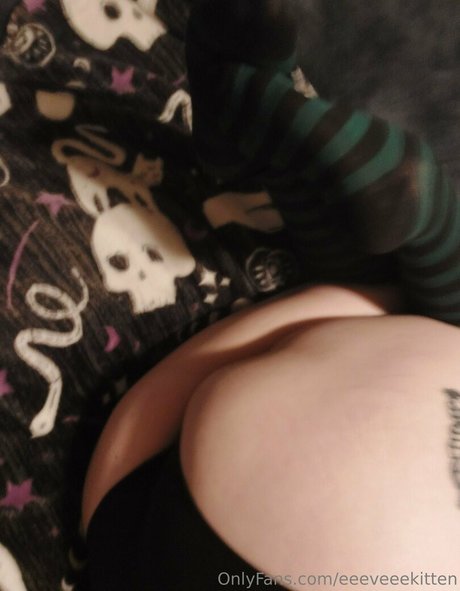 eeeveeekitten pretty model pictures